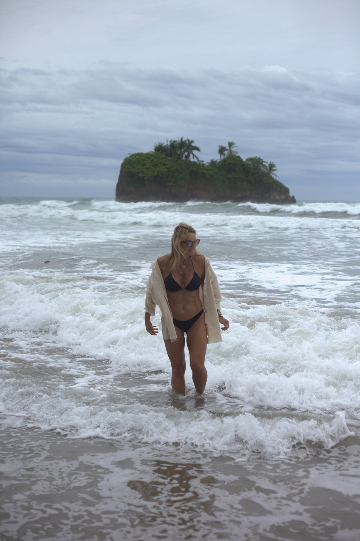 Camisa feminina ampla Costa Rica - Basic Beach - foto 8