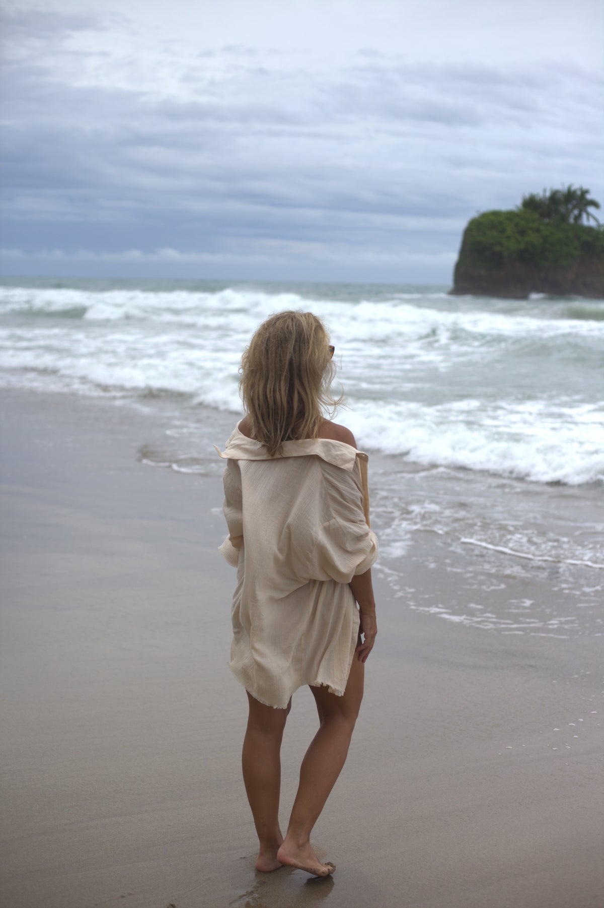 Camisa feminina ampla Costa Rica - Basic Beach - foto 5